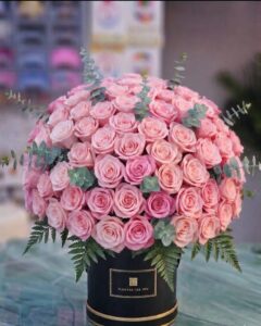101 Pink Rose Luxury Box Flowers - 05